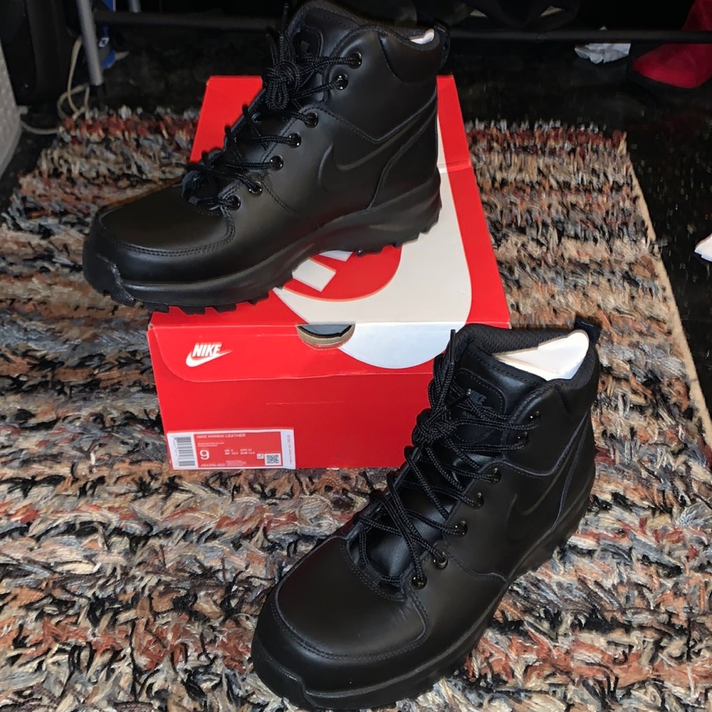 A Brand New Never Wore pair of Nike boots